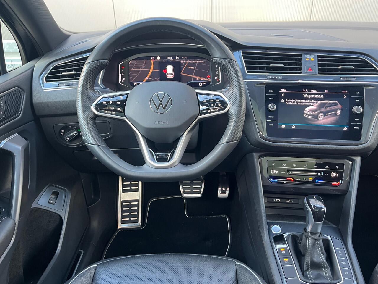 Volkswagen TIGUAN All-Space 2.0 TSI R-Line 4Motion 7 Pers / Pano / Gekoelde stoelen / Sfeer verlichting / Trekhaak