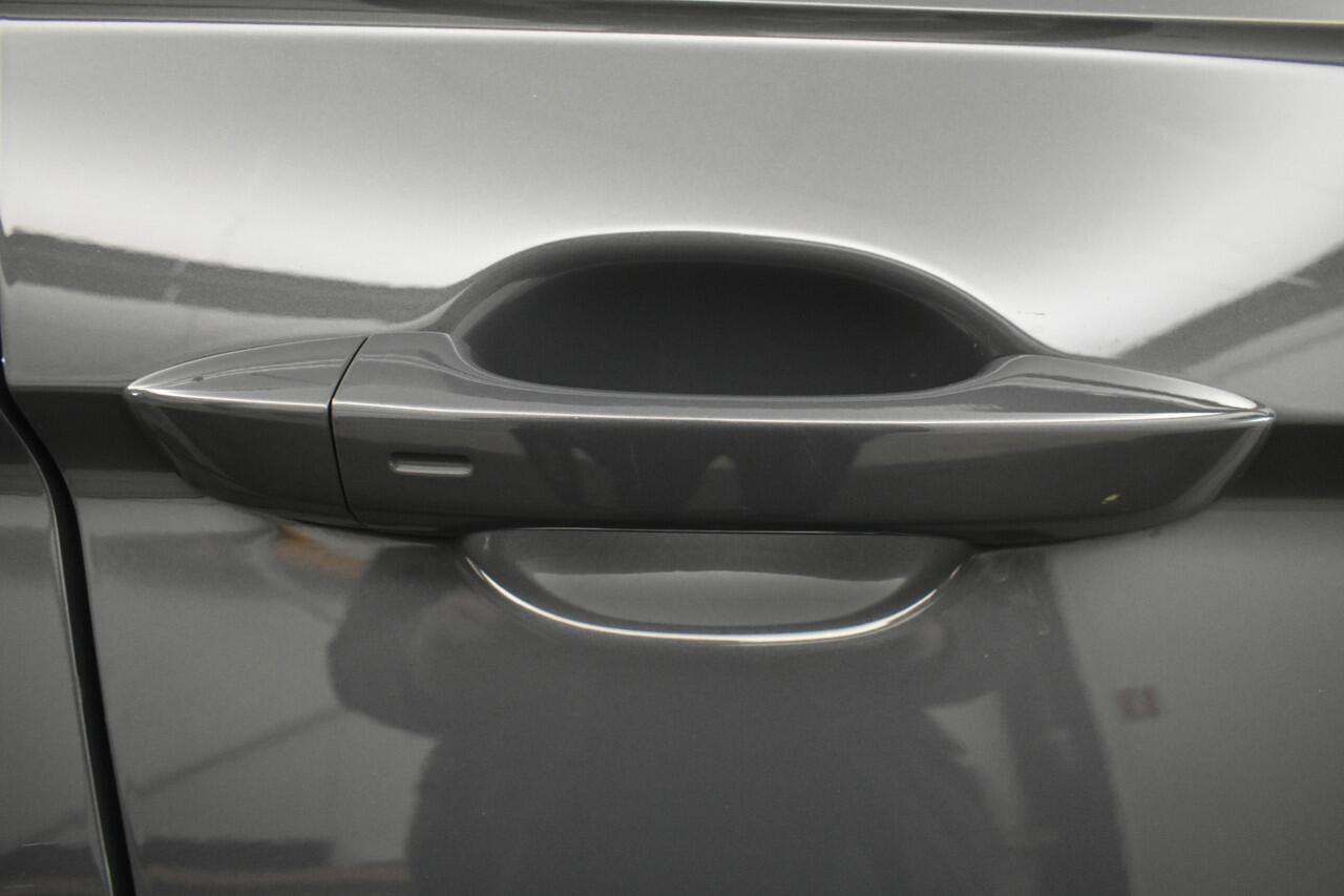 Volkswagen TIGUAN 1.5 TSI R-Line EL Trekh+aKlep Panodak Virtual Camera