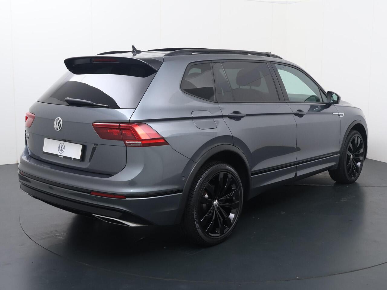 Volkswagen TIGUAN Allspace 1.5 TSI Highline Business R 7p. | 150 PK | Automaat | Panoramadak | Derde zitrij | Adaptive cruise control | 20" LM velgen |