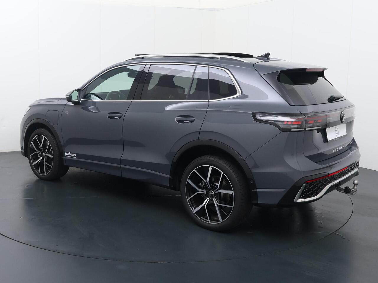 Volkswagen TIGUAN R-Line-Edition 1.5 eHybrid 200 kW / 272 pk DSG | Design pakket | Assistance pakket plus | Multimedia pakket plus | Trekhaak wegklapbaar |