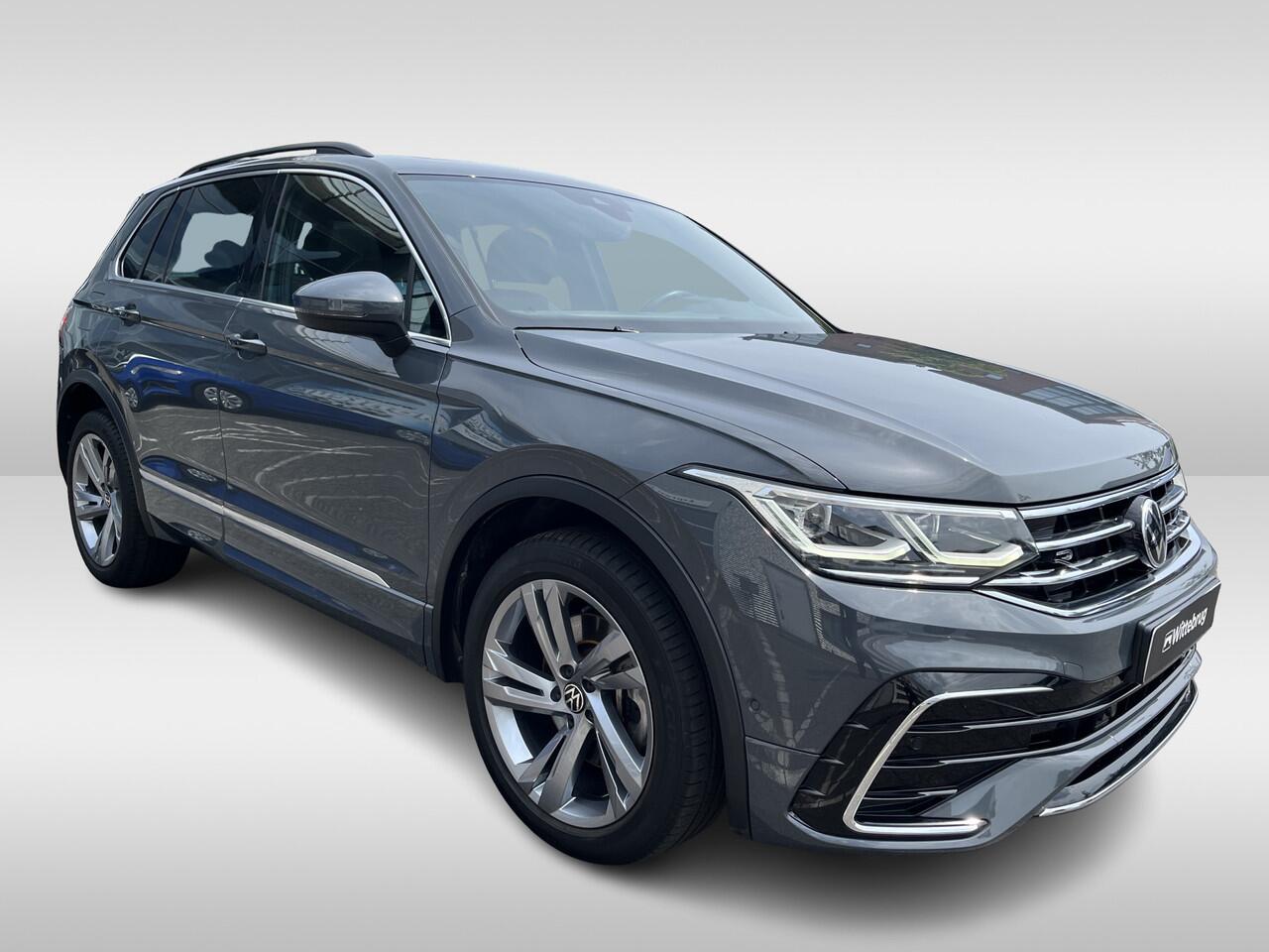 Volkswagen TIGUAN 1.4 TSI eHybrid 245pk R-Line DSG Automaat Panoramadak / Achterklep elektrisch / Navigatie / Camera / Sport-comfortstoelen vóór