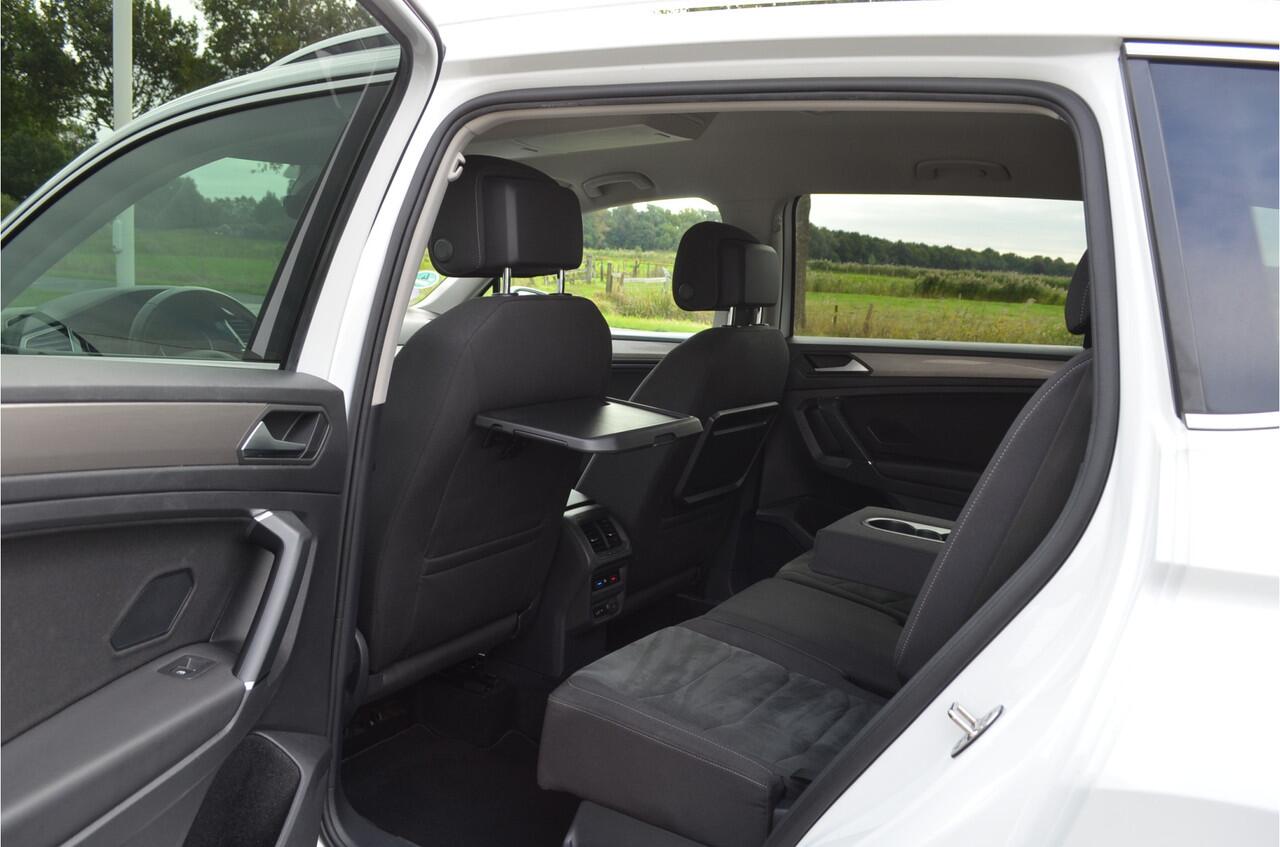 Volkswagen TIGUAN Allspace 1.5 TSI Comfortline Business Trekhaak wegklapbaar | Carplay | a.Camera | Elektr achterklep | Stoelverwarming