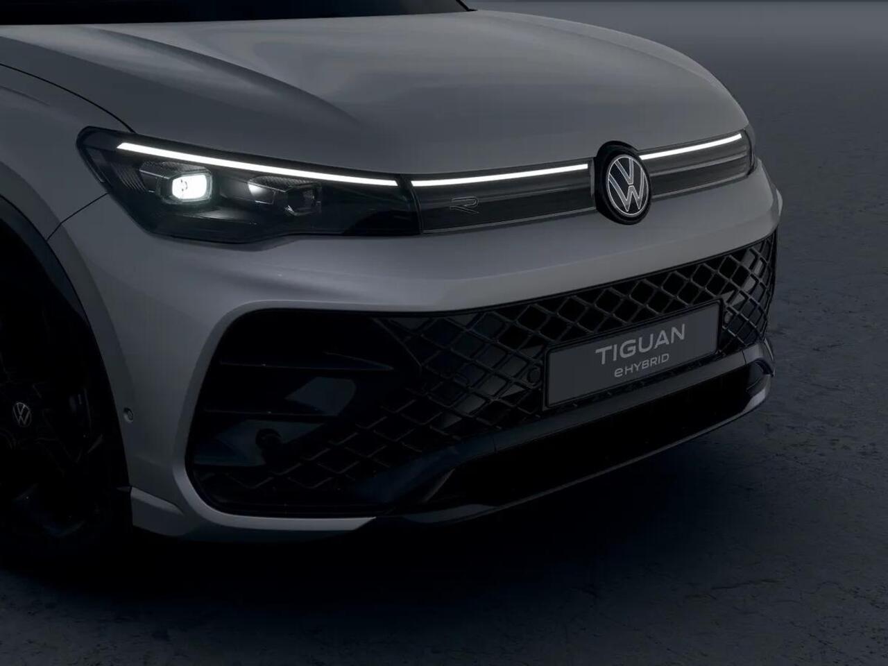 Volkswagen TIGUAN R-Line Edition 1.5 eHybrid 150 kW / 204 PK SUV 6 v