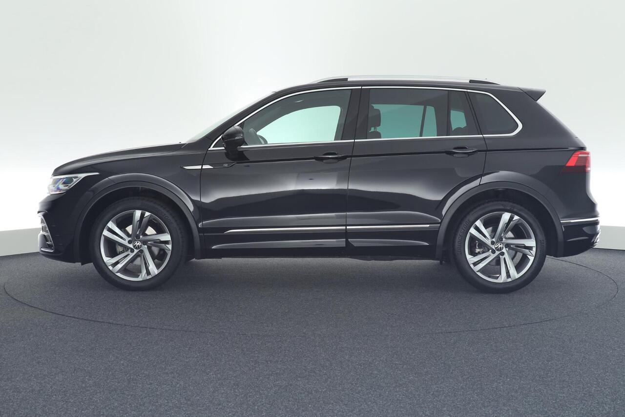 Volkswagen TIGUAN 1.5 TSI 150pk DSG R-Line Business+ Trekhaak Keyless Virtual Cockpit Navigatie