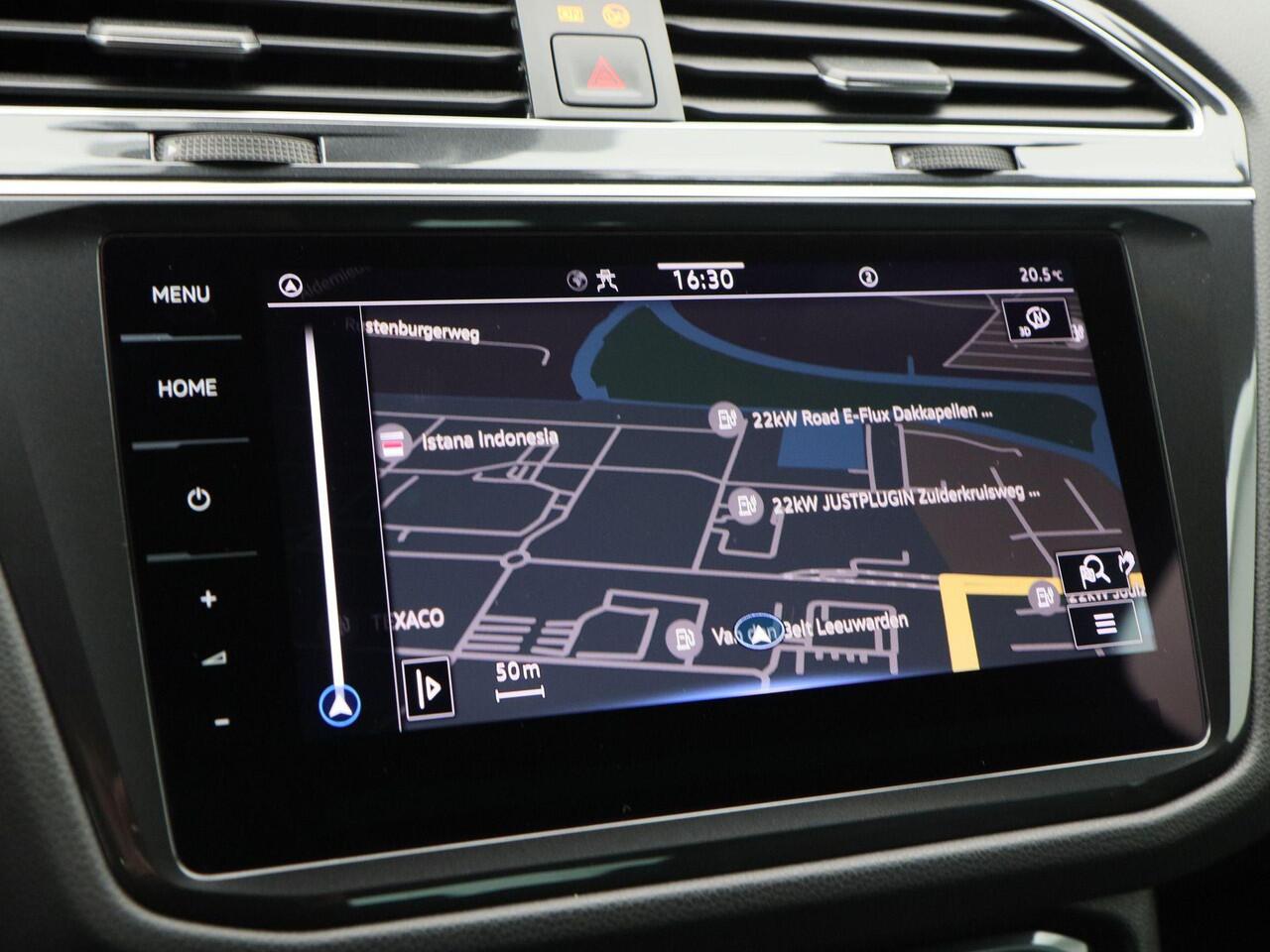 Volkswagen TIGUAN 1.4 TSi 245 Pk eHybrid R-Line Business Automaat | Trekhaak | LED | Stoel en Stuur Verwarming | Adaptive Cruise | Carplay | Navigatiesysteem | Parkeersensoren | Camera | Elektrische Achterklep | 20 Inch | 30.380 Km!!