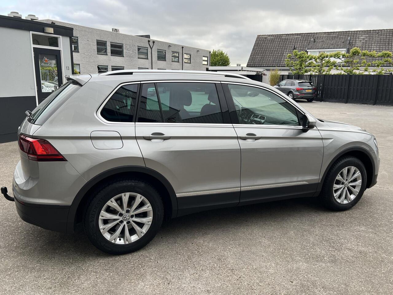Volkswagen TIGUAN 1.5 TSI ACT Comfortline Business led verl. trekhaak pdc carplay