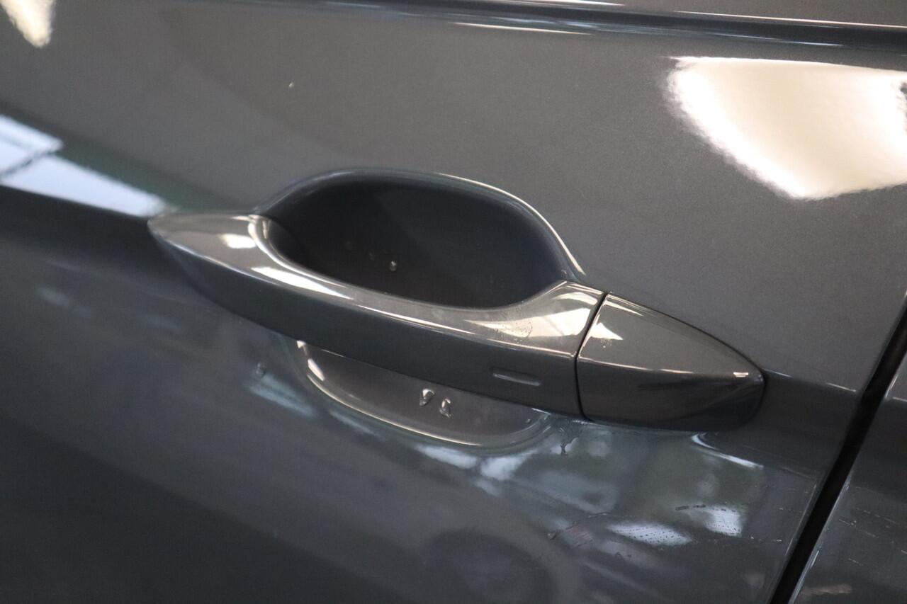 Volkswagen TIGUAN 1.5 TSI Life Business ACC Climate Panoramadak PDC Keyless NAP 24 maanden garantie mogelijk (*vraag naar de voorwaarden)