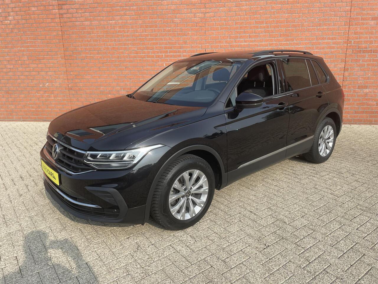 Volkswagen TIGUAN 1.5 TSI 150pk DSG Life COMPANY CAR Panoramadak Navigatie d.m.v. Apple Carplay Android Auto Parkeersensoren Adaptive Cruise Control Stoel- en stuurverwarming Ledverlichting Getinte ramen Climate Control