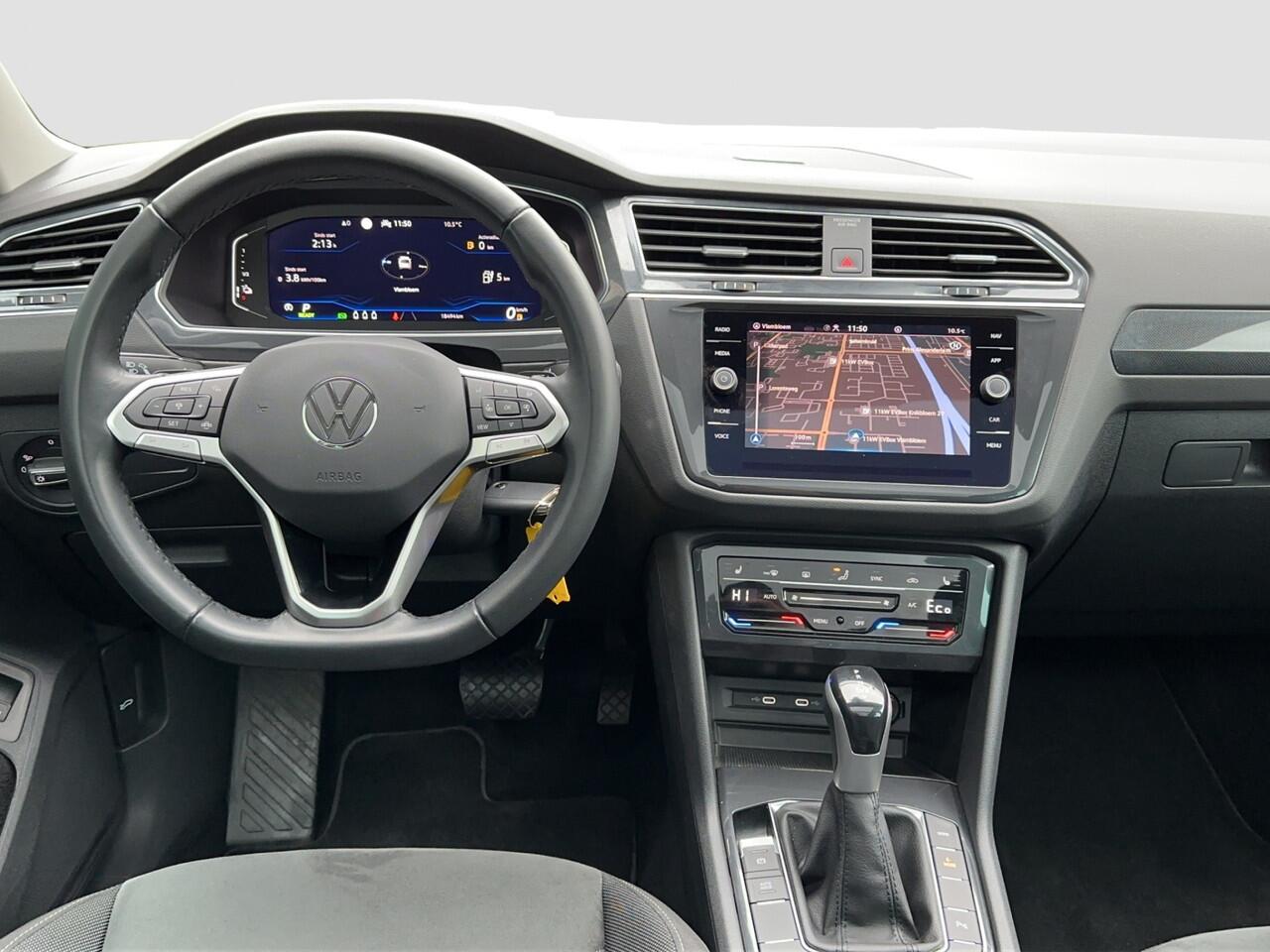Volkswagen TIGUAN 1.4 TSI PHEV Business+ | Panodak | navi | virtual | camera!