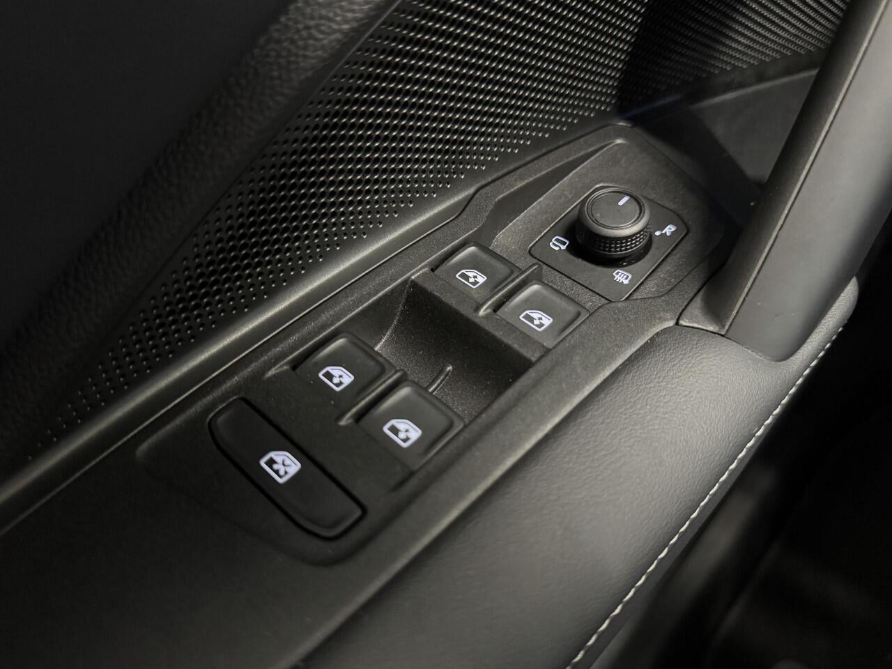 Volkswagen TIGUAN 1.5 eTSI Life Edition Automaat | Virtual Cockpit | LED Verlichting | 18"Lmv | Stoel / Stuurverwarming | Climate Control | Navigatie | PDC | Apple Carplay/Android Auto | Camera |Dode Hoek Detectie | ( Vestiging - Vianen Tel: 0347-371248 )