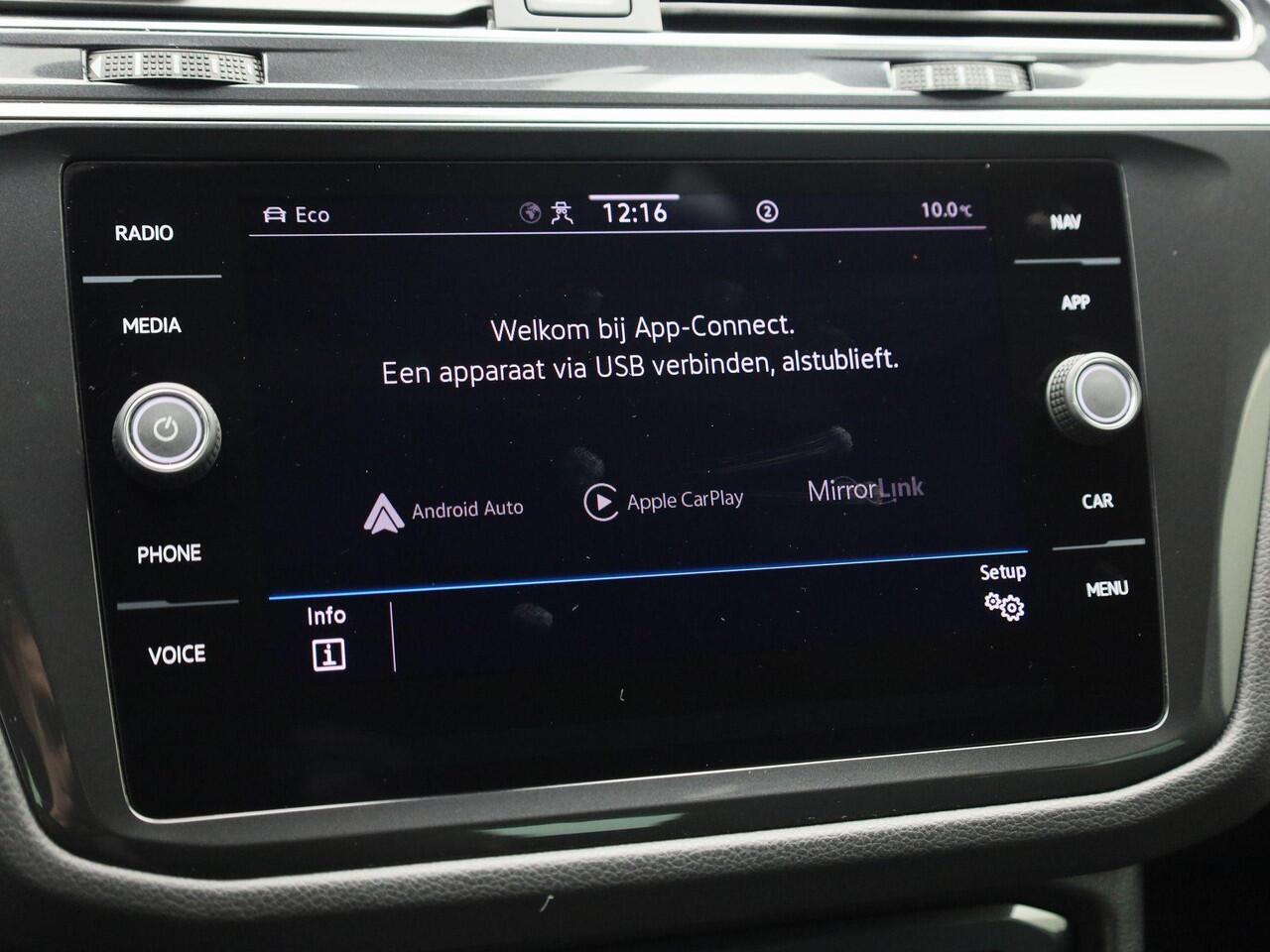 Volkswagen TIGUAN 1.5TSI/150PK Move DSG · Navigatie · Camera + Parkeersensoren · Apple/Android Car Play ·