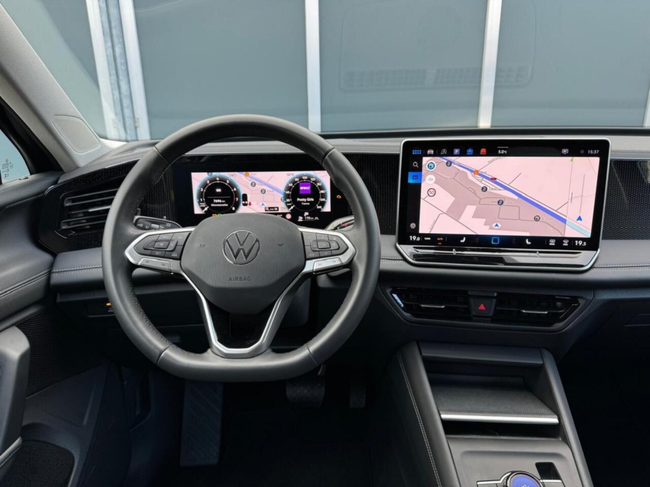 Volkswagen TIGUAN 1.5 eTSI 150pk Life Edition | 5 jaar garantie | ACC | Elk Trekha