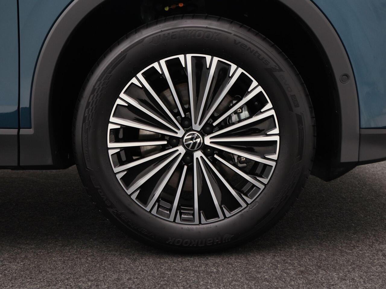 Volkswagen TIGUAN Life Edition 1.5 eHybrid 204 pk | Camera | Keyless | Carplay | Elektrische Achterklep | Adaptive Cruise |