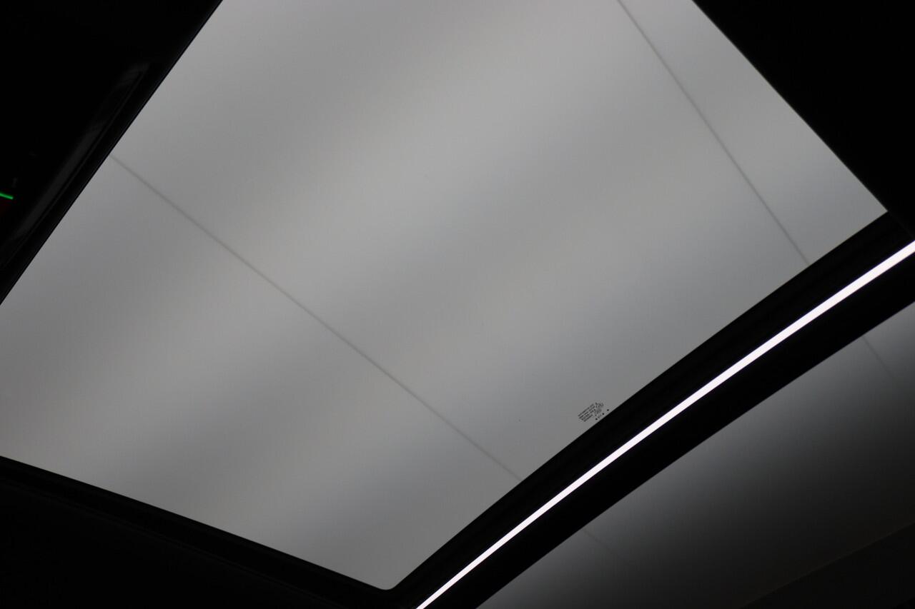 Volkswagen TIGUAN 1.4 TSI eHybrid R-Line Business+ Panoramadak, 360° Camera, Head-Up, ACC, Keyless, Trekhaak, 20"