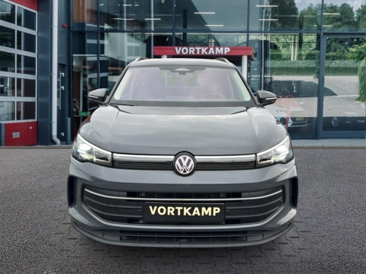 Volkswagen TIGUAN 1.5 TSI E-HYBRID LIFE TREKHAAK/CAMERA/LEDER/MEMORY/CARPLAY/ACC