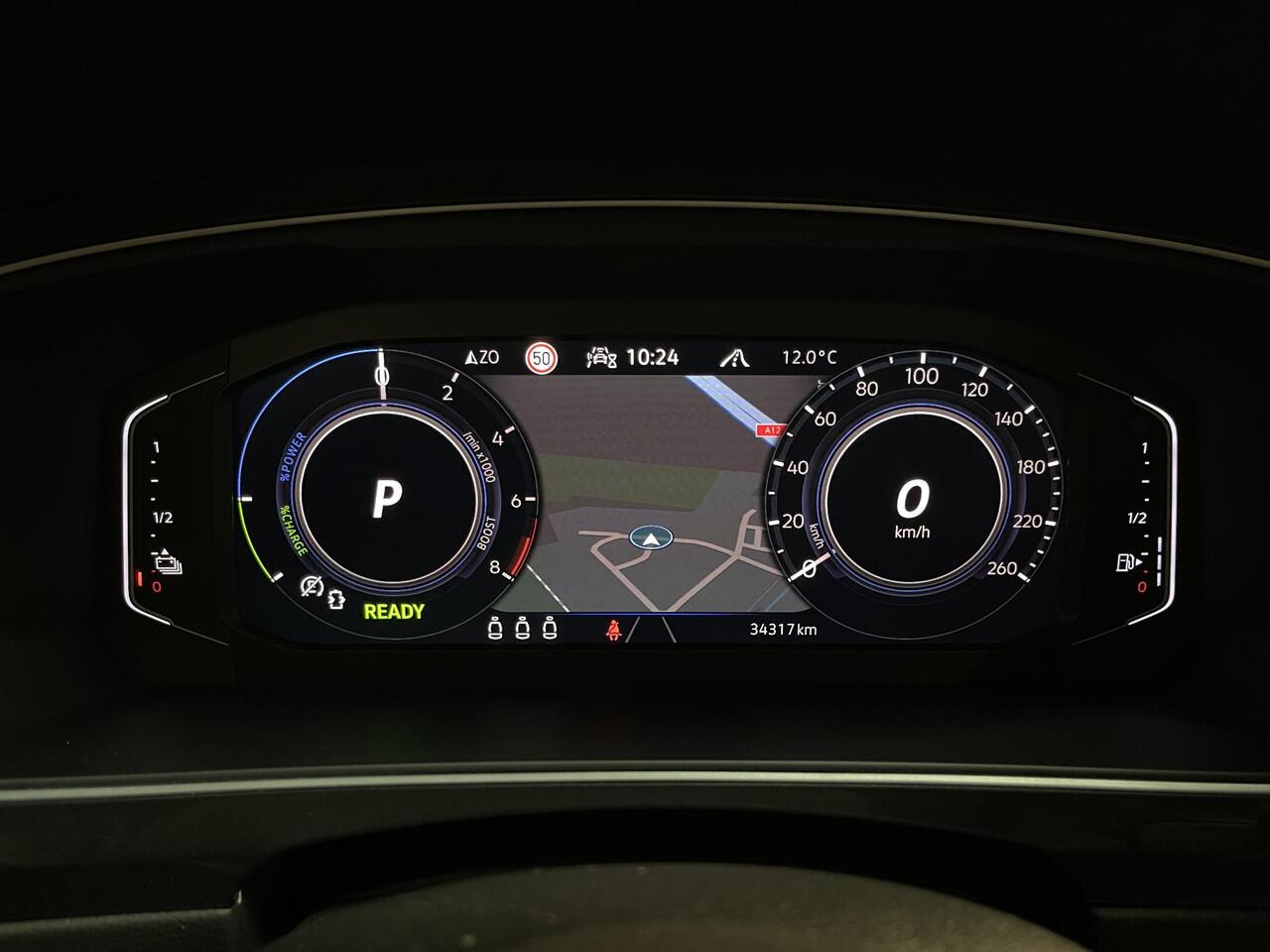 Volkswagen TIGUAN 1.4 TSI eHybrid R-Line Business+ 20"/Panoramadak/Leder + memory/360 camera/Elektrische klep/Dodehoek/Stuur + stoelverwarming/IQ Lights/Adaptieve cruise