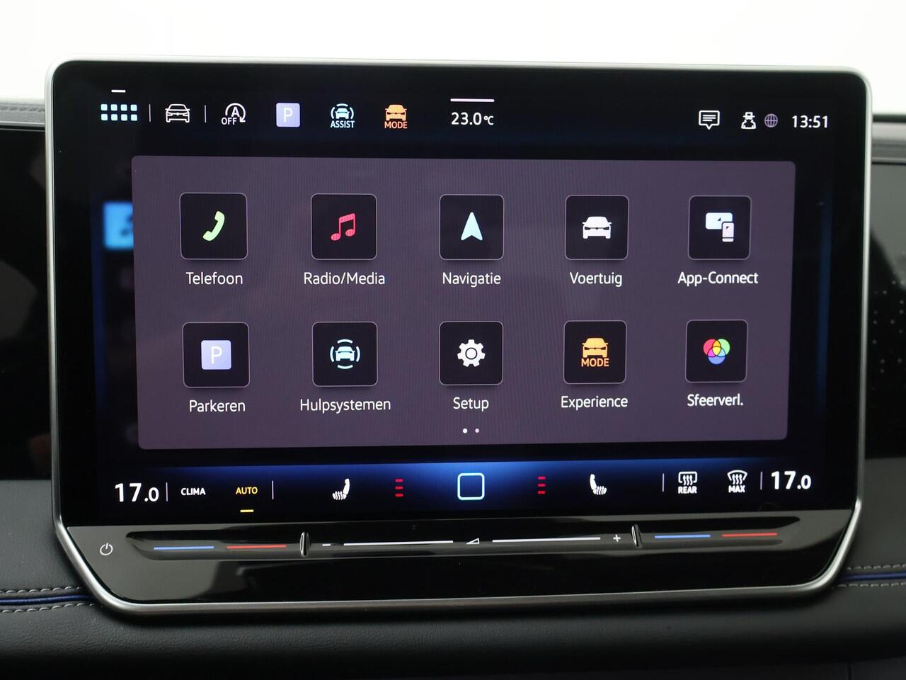 Volkswagen TIGUAN 1.5 eTSI R-Line Edition | 150 PK | Achteruitrij camera | Multifunctioneel stuurwiel | Trekhaak | Stoelverwarming | R-line |