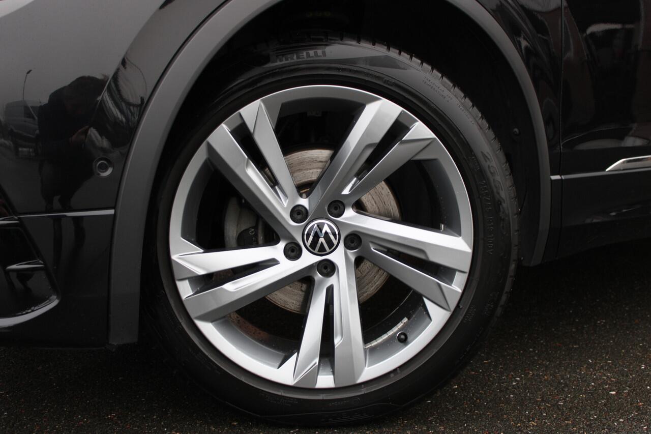 Volkswagen TIGUAN 1.5 TSI 150PK R-Line |TREKHAAK|KEYLESS|I.Q.LIGHTS|19-INCH|