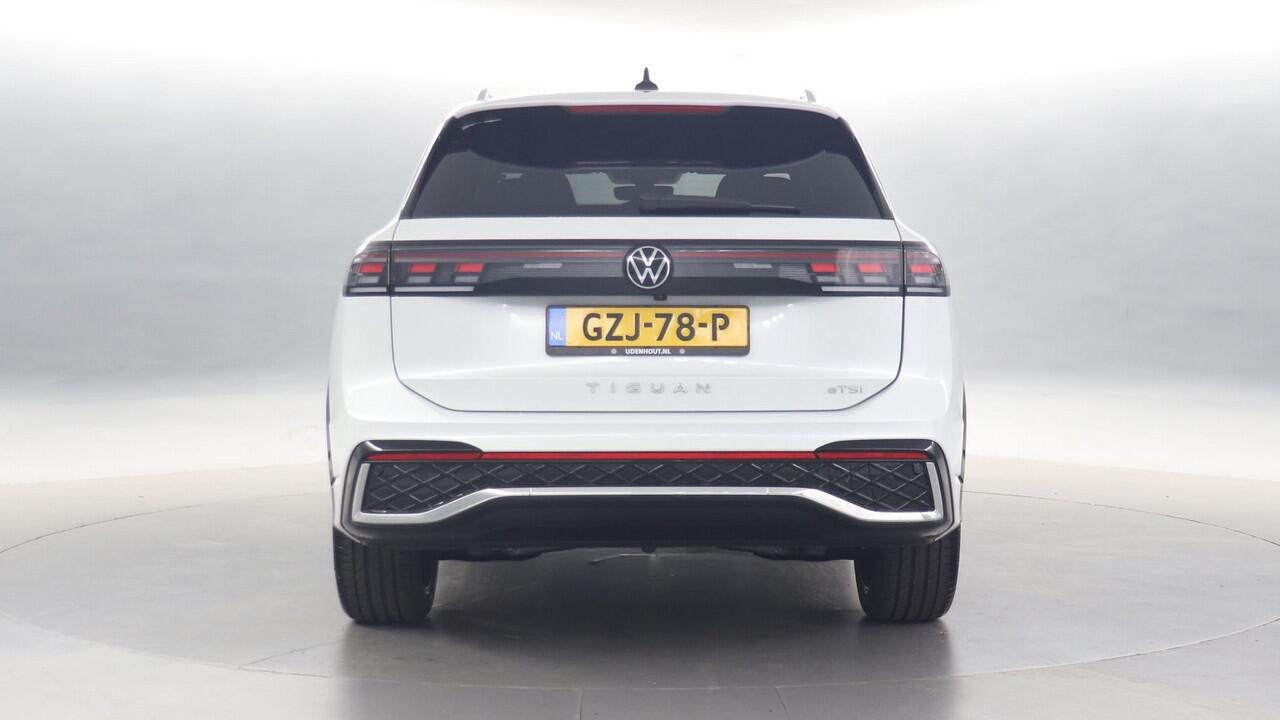 Volkswagen TIGUAN 1.5 eTSI 150pk R-Line Edition DSG / Navigatie / Stoel+Stuurverwarming / Keyless / Camera