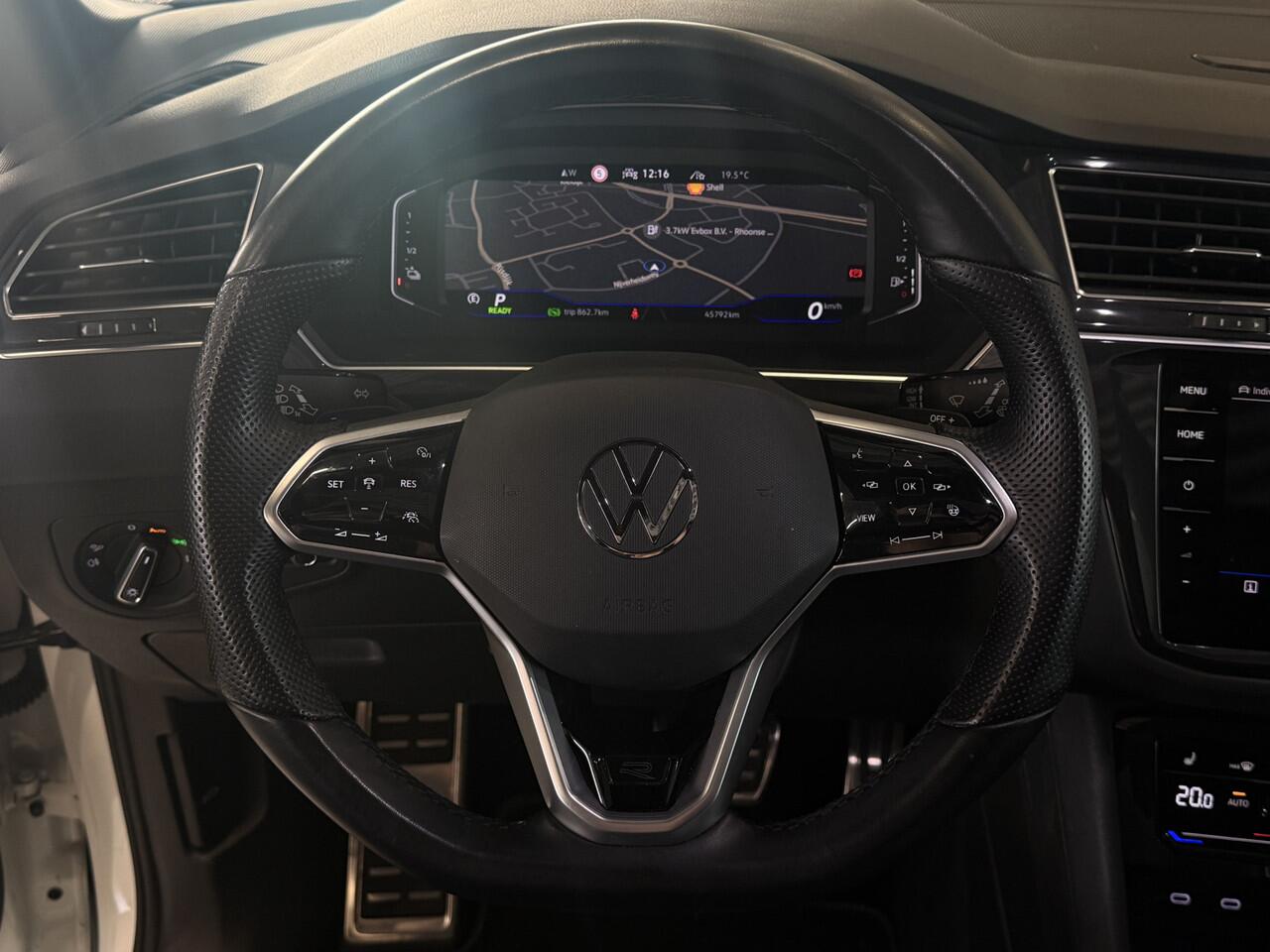 Volkswagen TIGUAN 1.4 TSI eHybrid R-Line BLACK STYLE PHEV,NAVI/360CAM,PANO,20INCH,LEER