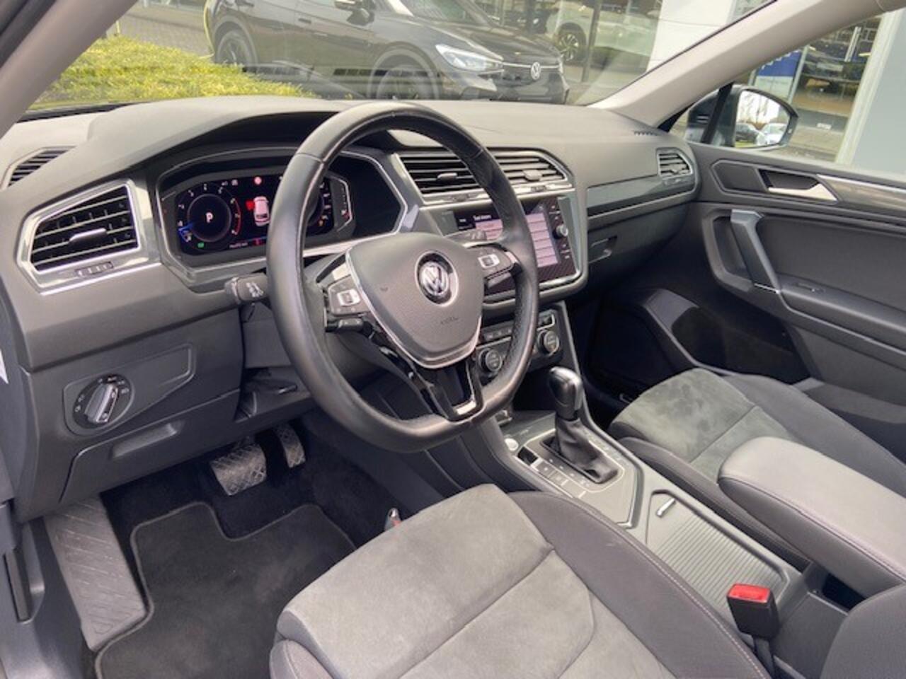 Volkswagen TIGUAN Allspace 1.5 TSI Highline 7p. / Pano / App-connect / Camera / Stoelverwarming