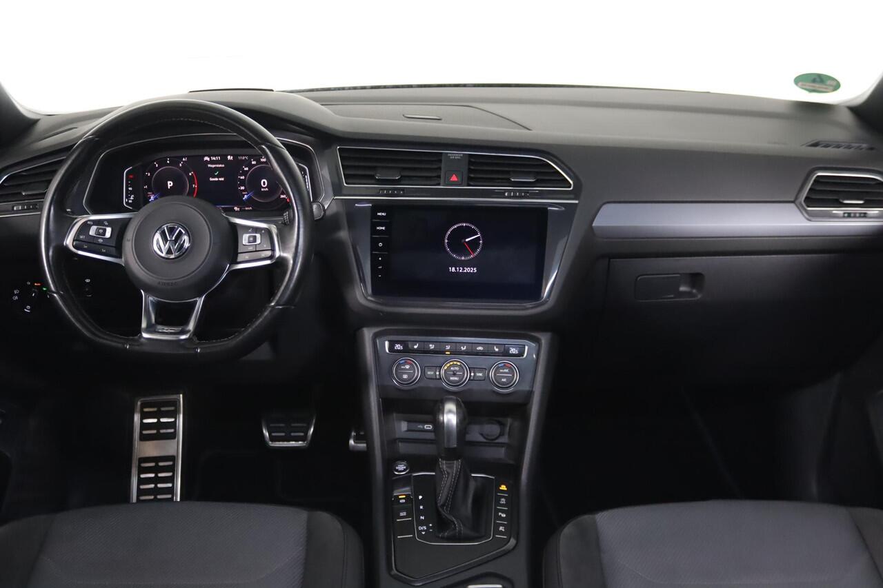 Volkswagen TIGUAN Allspace 1.5 TSI, 2x R-line, Blackstyle, 7-Persoons, Panoramadak, Head-up Display, ACC, Apple CarPlay/Android Auto, Digitale Cockpit, Stoelverwarming,