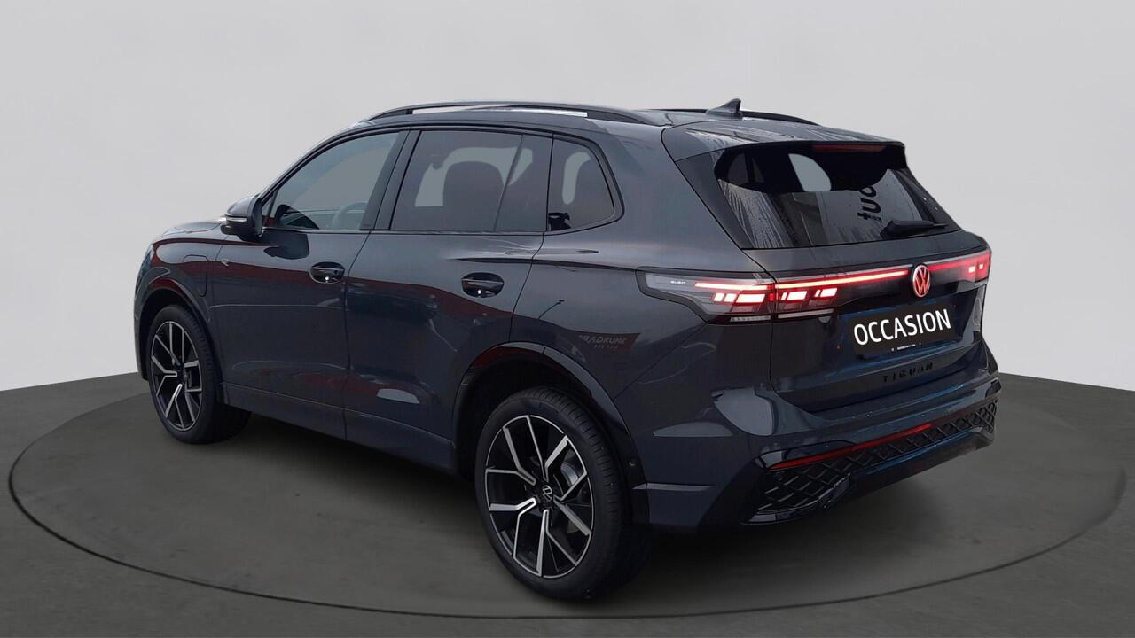 Volkswagen TIGUAN 1.5 eHybrid R-Line Edition 150KW 204pk Interieur style, Black style, Assistance pakket plus, Design pakket.Velgen 'leeds', 20 inch | DEMO | beschikbaarheid in overleg |