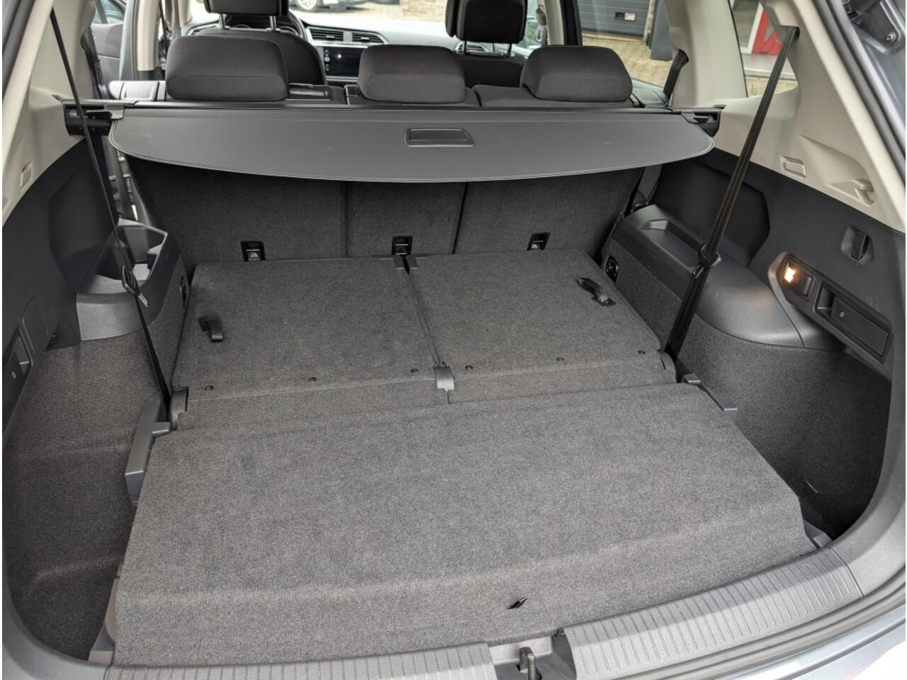 Volkswagen TIGUAN Allspace 1.5 TSI Comfortline Business. 7 persoons