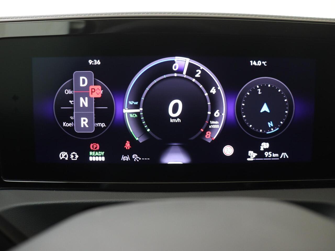 Volkswagen TIGUAN 1.5 eHybrid Life Edition | SoH 100% | Trekhaak | 360 camera | Adaptieve demping systeem | 3-zone airco | Dodehoek detectie | Adaptieve cruise control | CarPlay | Stoel- en stuurwielverwarming |