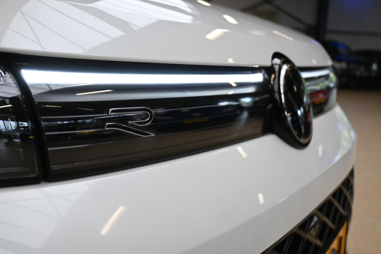 Volkswagen TIGUAN 1.5 eHybrid 272pk R-Line | Leder | Panoramadak | 360° Camera | 100% (Dealer) onderhouden label