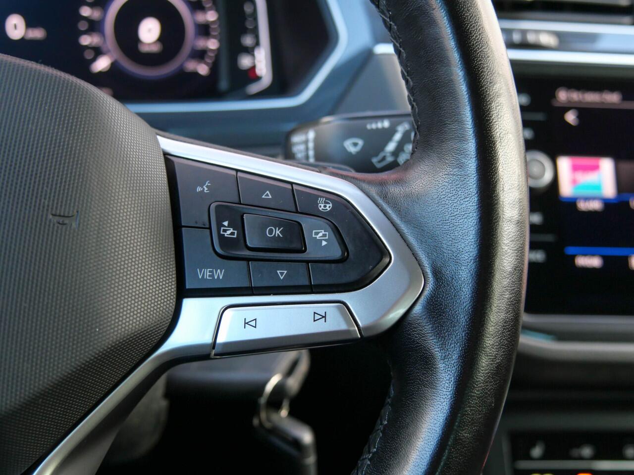 Volkswagen TIGUAN 1.4 TSI 150PK eHybrid Business+ | CAMERA | APPLE CARPLAY | NAVIGATIE |