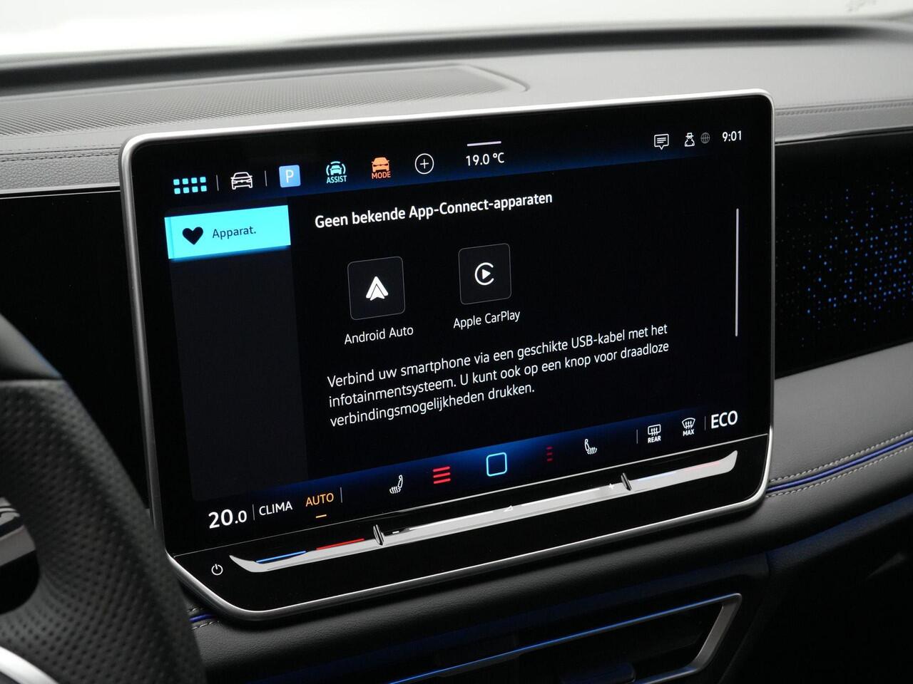 Volkswagen TIGUAN 1.5 eHybrid 272 pk DSG R-Line Edition | Panoramadak | Stoel-/stuurverwarming | Sportstoelen | Standkachel | Park Assist | Side Assist | 20 inch