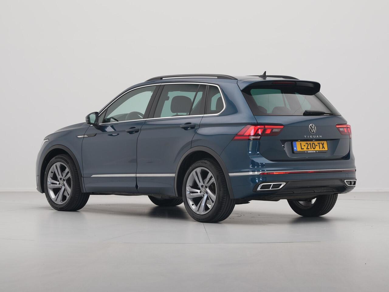 Volkswagen TIGUAN 1.5 TSI 150pk DSG R-Line Navigatie Wegkl. trekhaak Acc Elek. kofferklep 276