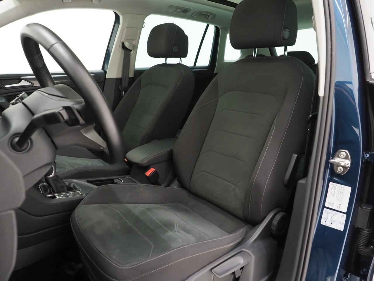 Volkswagen TIGUAN 1.4 TSI eHybrid Elegance | Panoramadak | Trekhaak | Adaptive Cruise | Virtual | Camera | Carplay