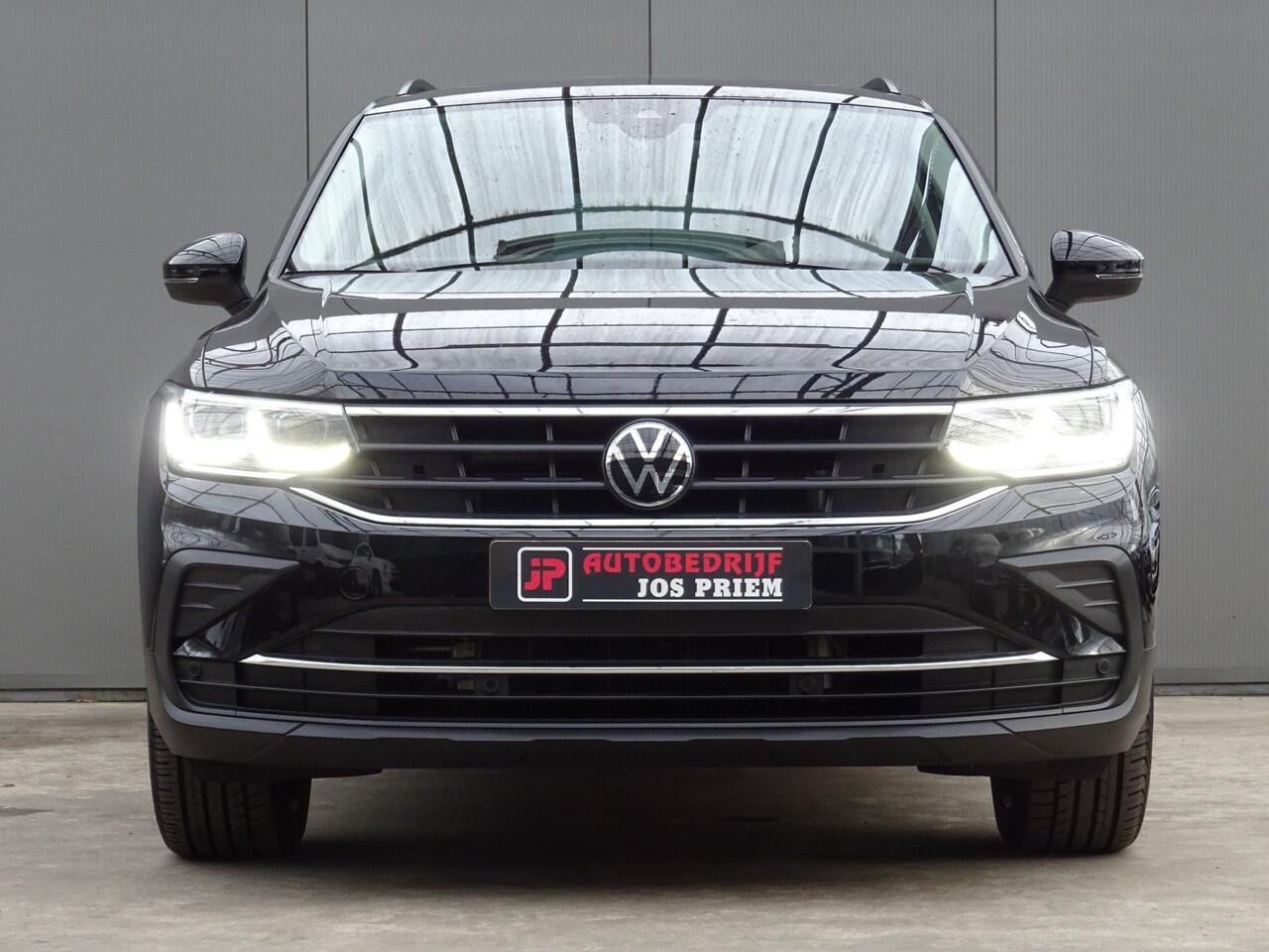 Volkswagen TIGUAN 1.4 TSI eHybrid Business+ * PANORAMADAK * 19 INCH * CARPLAY !!