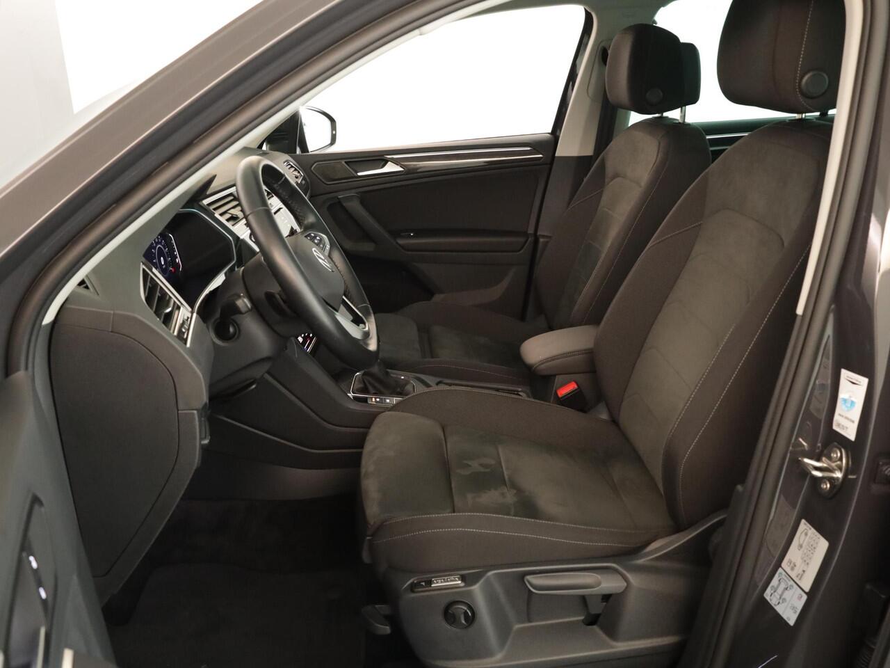 Volkswagen TIGUAN 1.4 TSI eHybrid Life 245 pk Automaat (DSG) | Navigatie | Panoramadak | Parkeersensoren | Achteruitrijcamera | LED koplampen | Stoelverwarming | SOH 87%