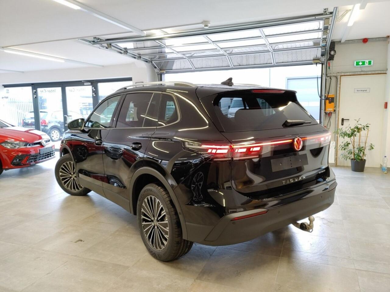 Volkswagen TIGUAN 1.5 TSI E-HYBRID LIFE TREKHAAK/CAMERA/MEMORY/LEDER/CARPLAY/ACC/E-KLEP