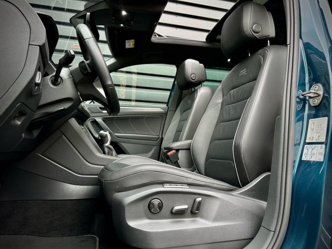 Volkswagen TIGUAN 1.4 TSI eHybrid R-LINE PANO|360|IQ|LEDER|ACC|DCC VOL!