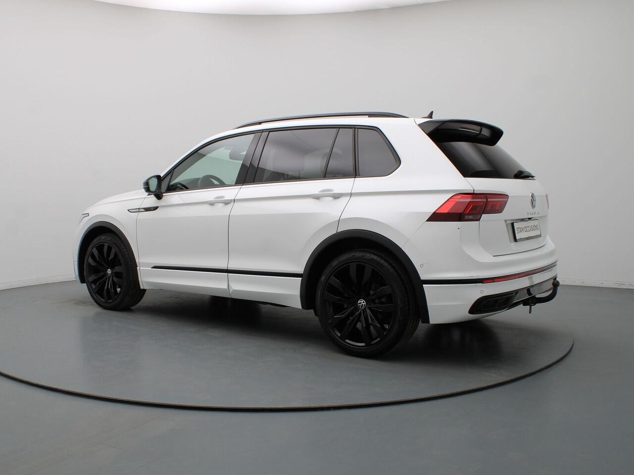 Volkswagen TIGUAN 150pk TSI R-Line Business+ Automaat Camera | Adapt. Cruise | Navi | Parkeersens. v+a | Stoelverw. | Panoramadak