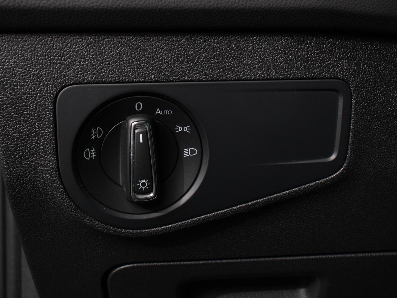 Volkswagen TIGUAN 1.5 TSI 150pk DSG Highline | Navigatie | Apple Carplay/Android Auto | Adaptive cruise control | Parkeersensoren | Camera | Park Assist | Lane Assist | Stoel- en stuurverwarming | Getinte ramen | Virtual Cockpit | LED-verlichting voor