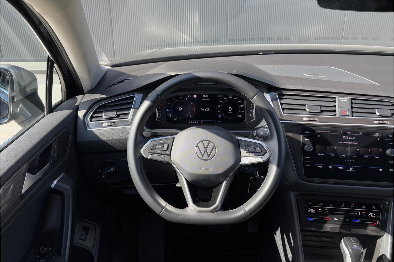 Volkswagen TIGUAN Allspace 1.5 TSI Life Business 150pk 7 zits - ACC - LED - Wegklapbare Trekhaak - Virtual cockpit - Navi - Elek. achterklep - Rijklaar
