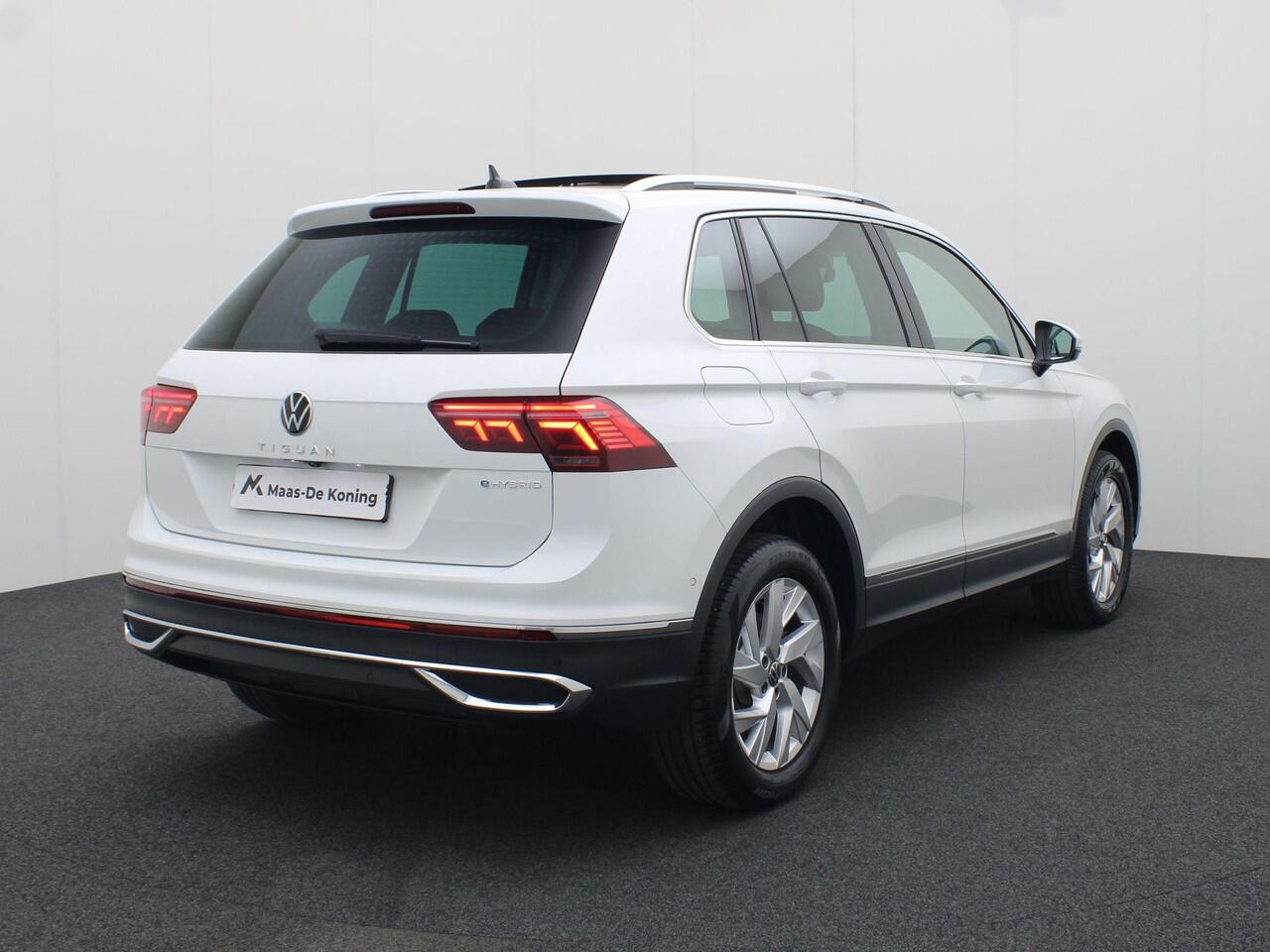 Volkswagen TIGUAN 1.4TSIeHybrid 180kW/245PK Elegance DSG · Panoramadak · Apple/Android · Camera + Parkeersensoren · Garantie tot juli 2028 of 100000km.
