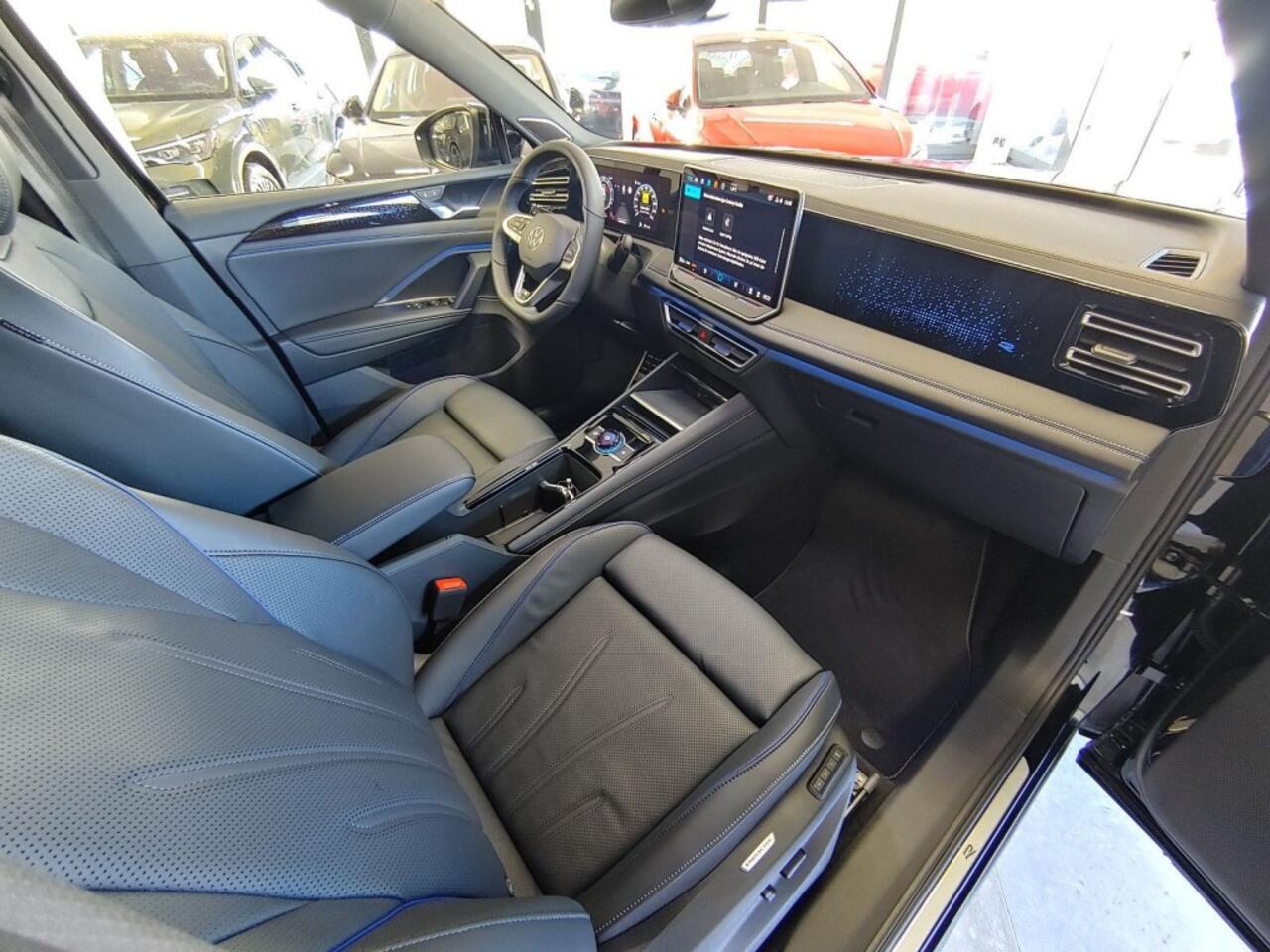 Volkswagen TIGUAN 1.5 TSI E-HYBRID R-LINE PANO-DAK/TREKHAAK/CAMERA/LEDER/MEMORY/HUD