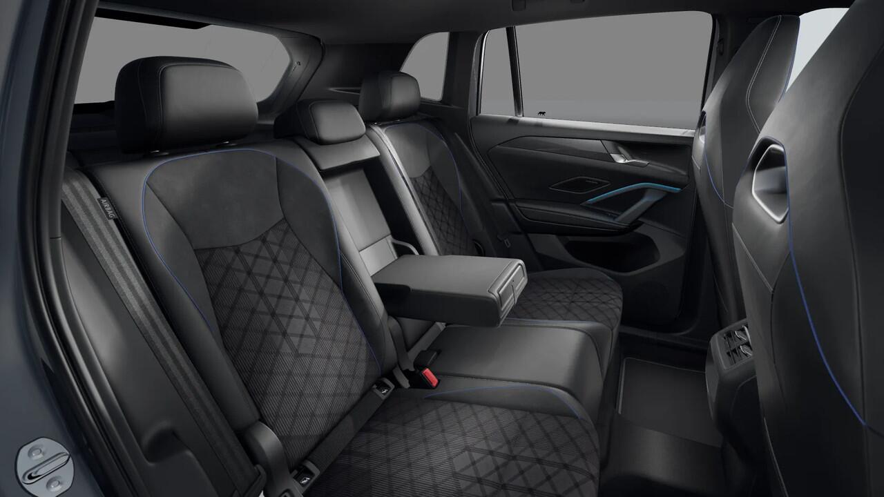 Volkswagen TIGUAN 1.5 eHybrid 272 6DSG R-Line Edition Automaat | Black Style Pakket