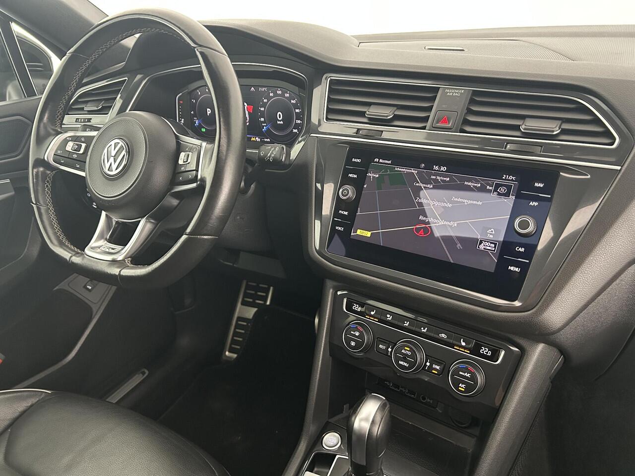Volkswagen TIGUAN Allspace 2.0 TSI 190pk 4Motion 2x R-Line Trekhaak Camera Keyless Leder Memory Led Panoramadak Virtual Cockpit Navigatie