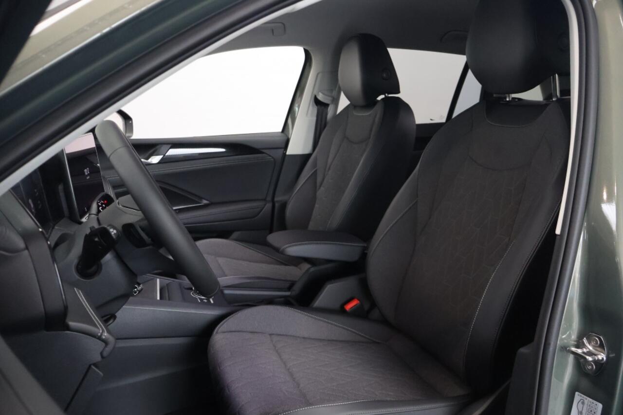 Volkswagen TIGUAN 1.5 TSI eHybrid 150 kW Life | Trekhaak | Winter Pakket | LED