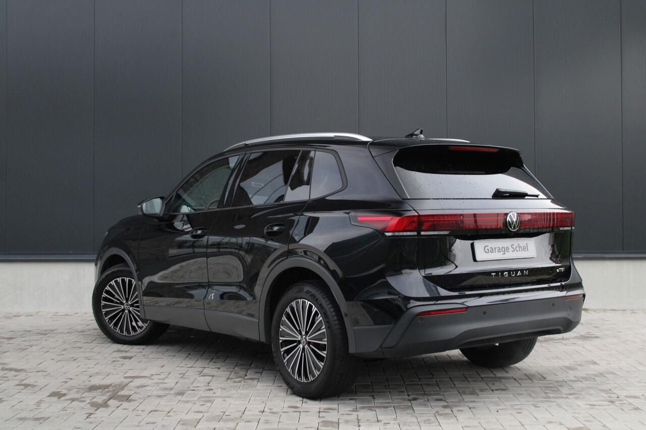 Volkswagen TIGUAN 1.5 eTSI Life Edition - Stoel/Stuur verwarming - Camera - ACC - LED - Sfeerverlichting - Rijklaar