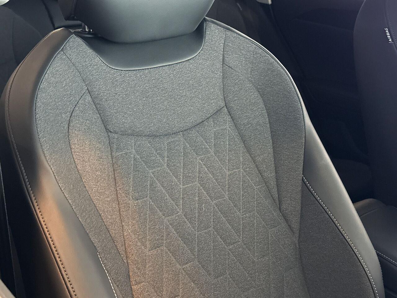 Volkswagen TIGUAN 1.5 eTSI 150pk Life Edition Adaptive Cruise Control / LED Pakket / Stoel Verwarming