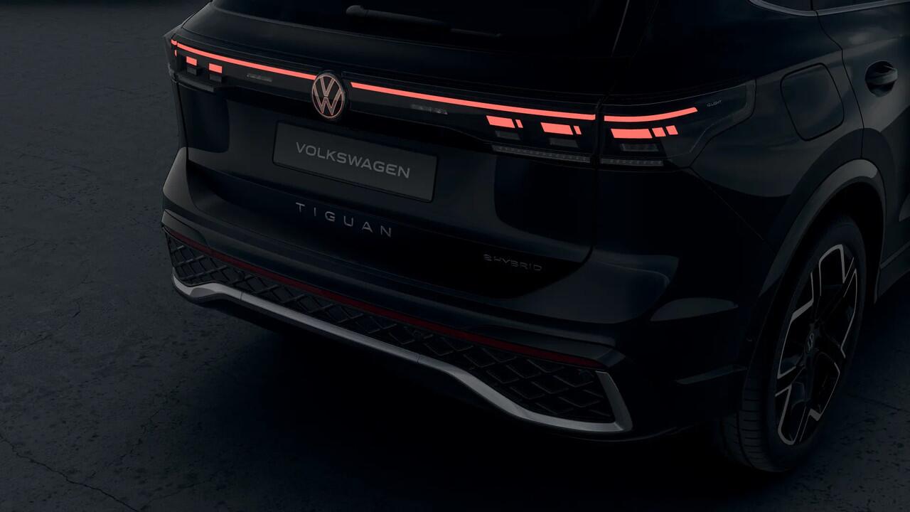 Volkswagen TIGUAN 1.5 eHybrid 204 6DSG R-Line Edition Automaat