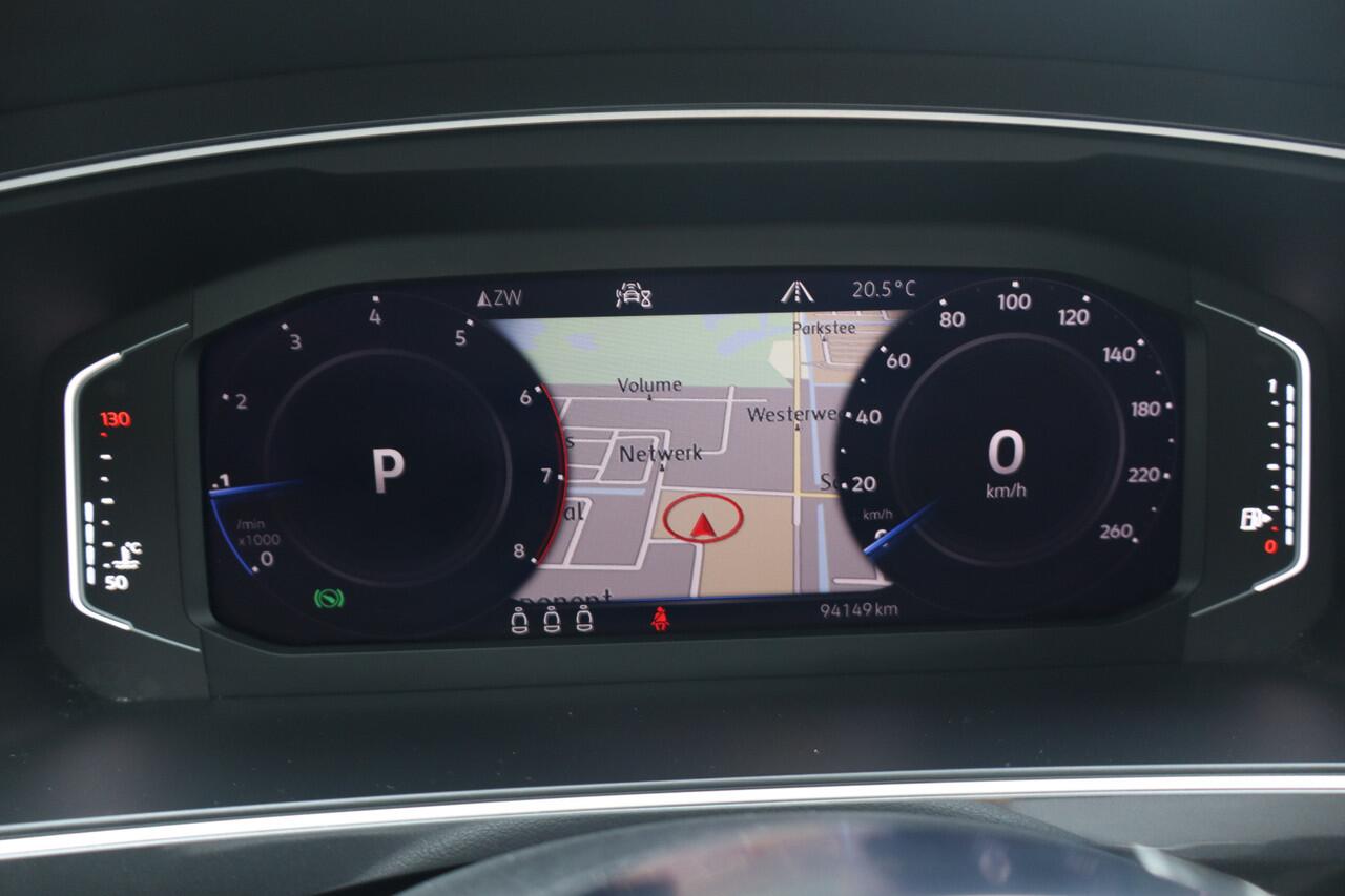 Volkswagen TIGUAN 1.5 TSI ACT Highline Business R NL-Auto!! Panoramadak I Apple Car-Play